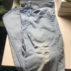 american eagle light wash jeans